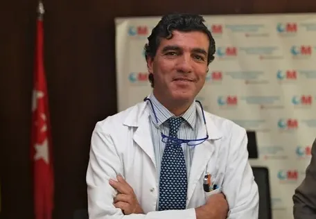 el-cardiologo-jose-luis-zamorano-recibe-el-maximo-galardon-de-la-ranme-7222_620x368_edited